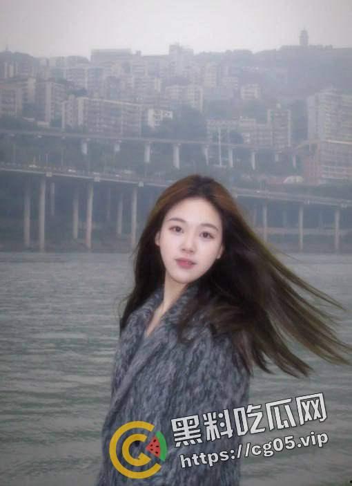 标题 瓜友投稿！实锤重庆西南大学 【黄梓怡】 刚入学就下海做鸡 名副其实反差婊 口活太棒了不像刚下海-5